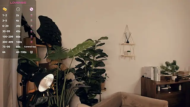 LaureMestler 现场XXX聊天
