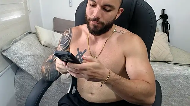 Isaac_Cartern Live XXX chat