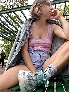 Public_Katrisha Adlı Modelin Canlı XXX Sohbeti