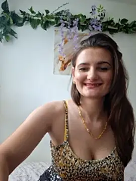 Chatroom XXX en direct de Nika_aa