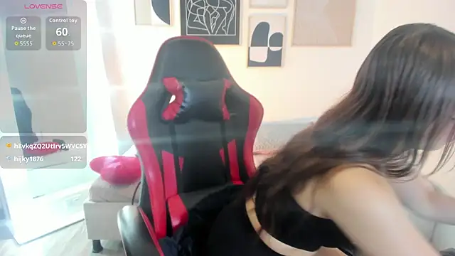 Chat XXX en directo de koraline_333