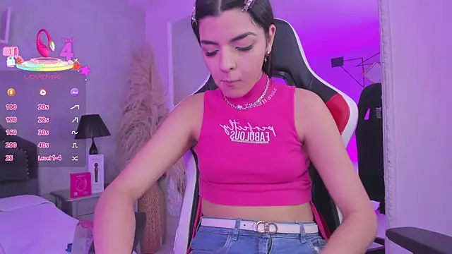 Chat XXX en directo de KarelyMitchel