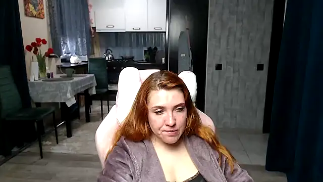 Reginasmilee Adlı Modelin Canlı XXX Sohbeti