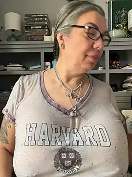Show de dieseldame1313 na webcam