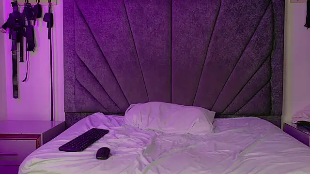 RoyalFusion_OS' Webcam Show