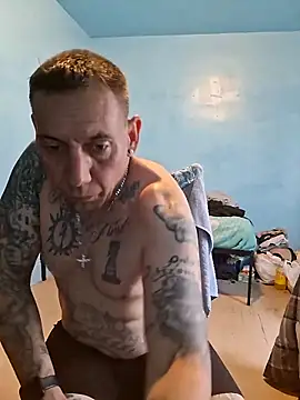 Brandon23xxxgb's Live XXX Chat