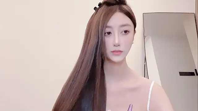Melody-11 Adlı Modelin Canlı XXX Sohbeti