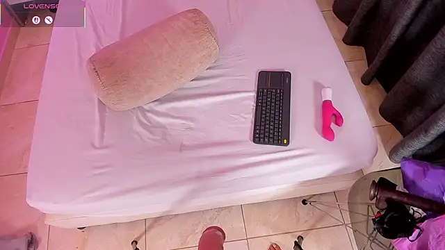 nicolle_pierce's Live XXX Chat