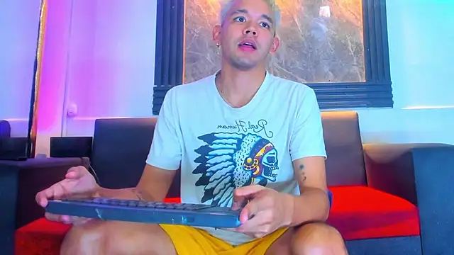 Živý XXX chat jeremytonner