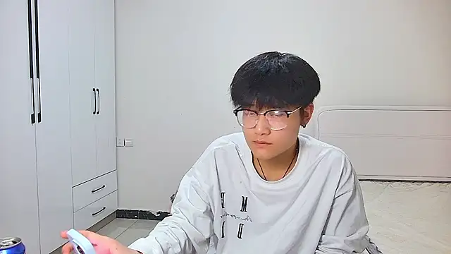 KK-cuteboy 网络视讯表演