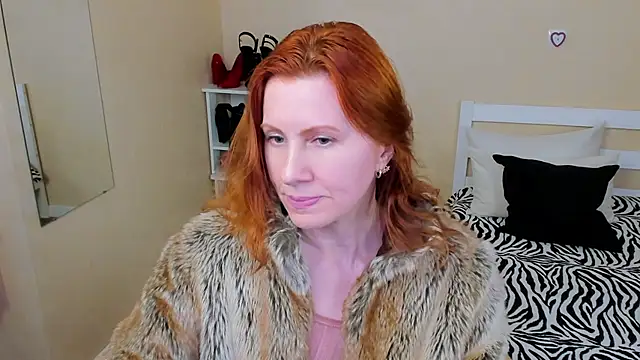 FoxySophia Adlı Modelin Canlı XXX Sohbeti