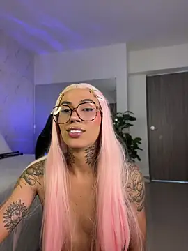 miss_tatiana_'s Webcam Show