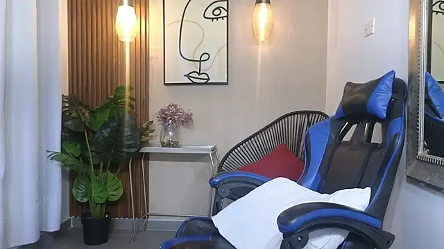 Kenya--Buhle 网络视讯表演