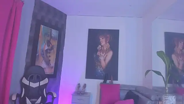 Ciara_HotTs Webcam Show