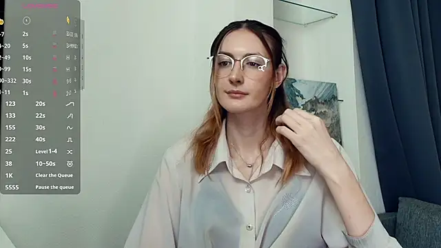 Chat +18 de LoraLanett ao vivo