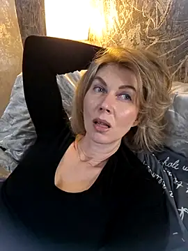 stellahere8's Webcam Show