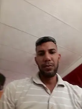 UnreadyChutzpa Adlı Modelin Canlı XXX Sohbeti
