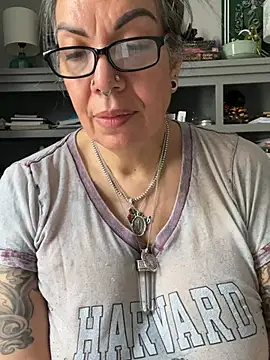 XXX chat uživo modela dieseldame1313