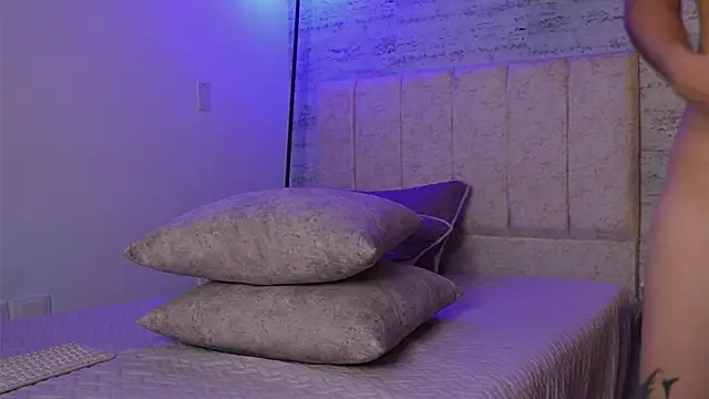 HoneyMollyX Adlı Modelin Canlı XXX Sohbeti