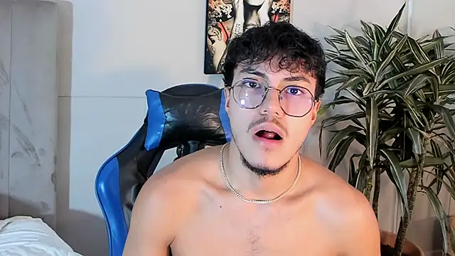 kai_storn লাইভ XXX চ্যাট