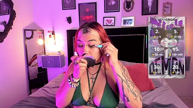 Chat +18 de pinkk_deemon ao vivo
