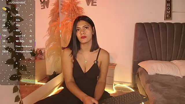 XXX chat uživo modela miaoconell