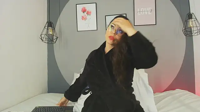 sarita_duque Live XXX-Chat
