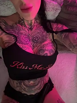 Živý XXX chat MeganWitch