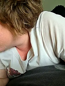 julimonroe's Webcam Show
