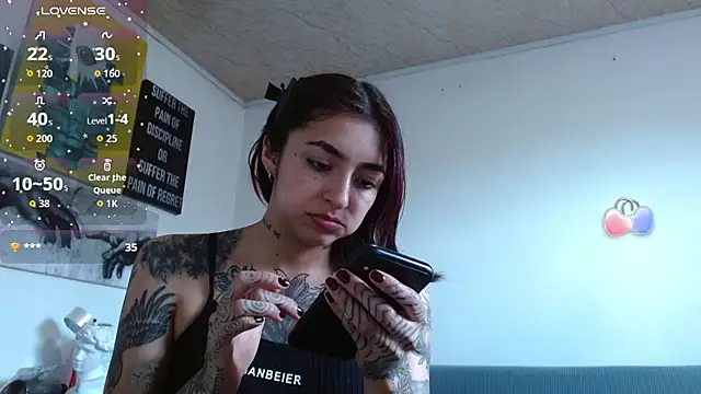 ZoeBakers_'s Live XXX Chat