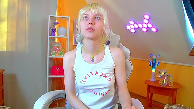 HannahHollis Adlı Modelin Canlı XXX Sohbeti