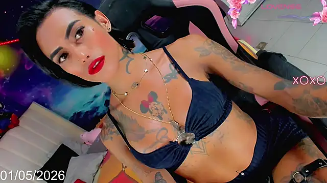 Nella_Dolls Adlı Modelin Web Kamerası Şovu