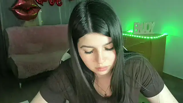 KisaModel Chat XXX in diretta