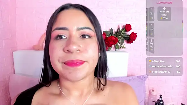 Chat +18 de Celeste_Rox ao vivo