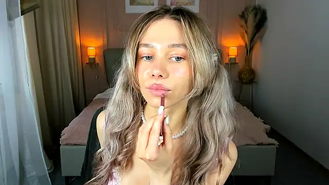 LuluAlis Chat XXX live