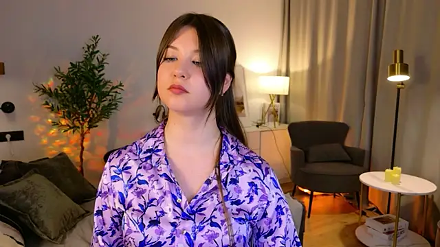 Chat +18 de ElizaMild ao vivo