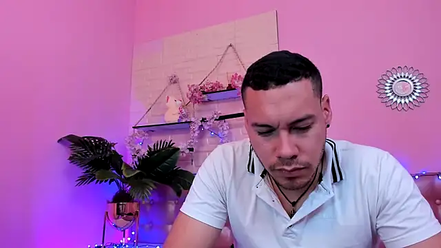 Show de Aronandmoli69 na webcam