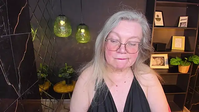 NataliMellow élő XXX-chatje