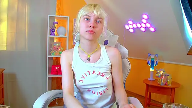 Chat XXX en directo de HannahHollis
