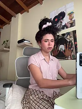 GabriSaenz 在線直播表演