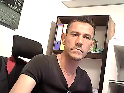 Chat +18 de mastercharisma35 ao vivo