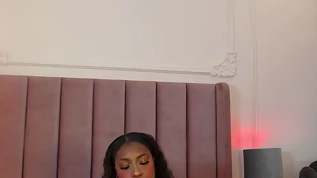 Chatroom XXX en direct de LiaTrainor