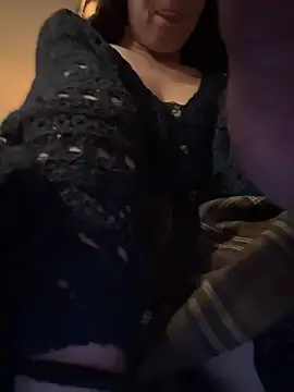 Holly_Play élő XXX-chatje