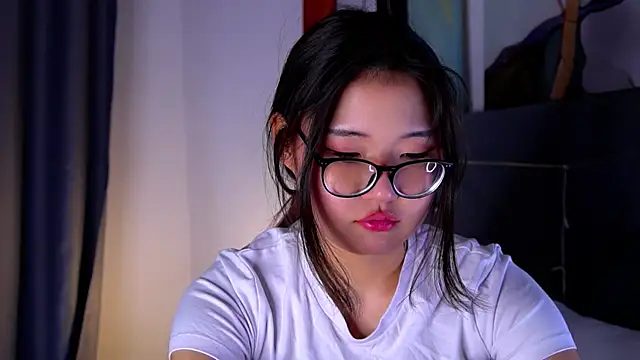Živý XXX chat NelleMihalko