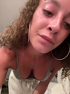 Martyca_Beee – Naživo XXX chat