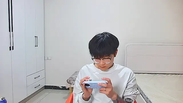 KK-cuteboy Webcam Show