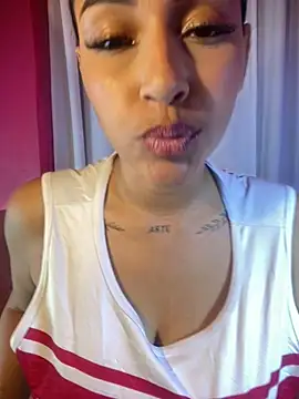 MaverickGray's Webcam Show