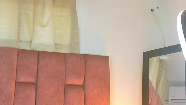 Show modela Lunitaa_Diva na web-kameri