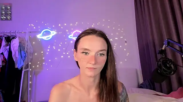 HottieEVER Adlı Modelin Canlı XXX Sohbeti