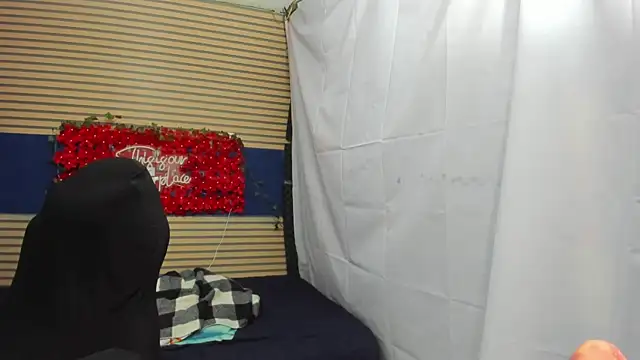 Chat +18 de rosse_2504 ao vivo